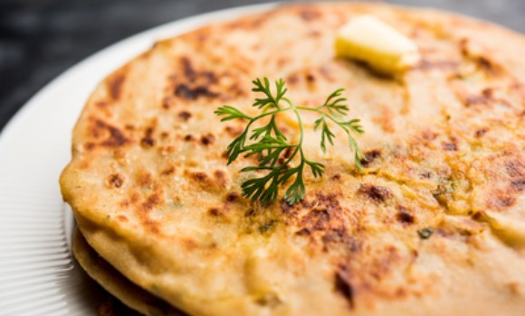 CHEESE ALOO PARATHA COMBO
