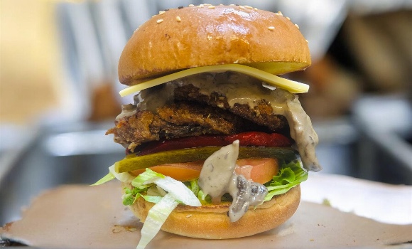 MELTED VEG BURGER