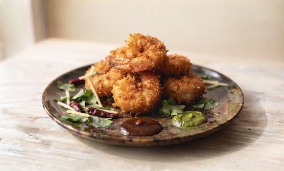 COCONUT CRUMBED PRAWN