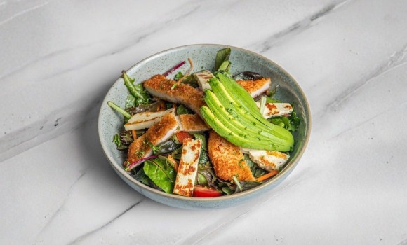 Salad Chicken Halloumi