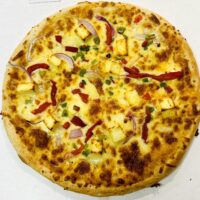 BUTTER PANEER (COTTAGE CHEESE) PIZZA LAR