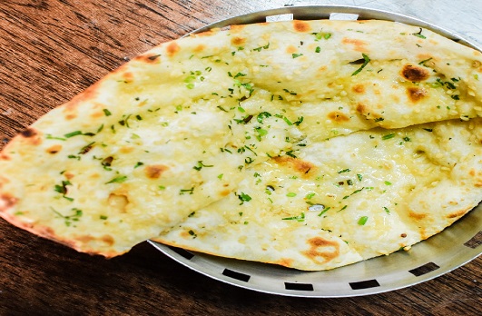 CHEESE GARLIC NAAN