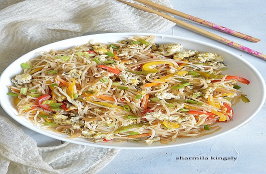 EGG HAKKA NOODLE