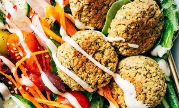 FALAFEL SALAD
