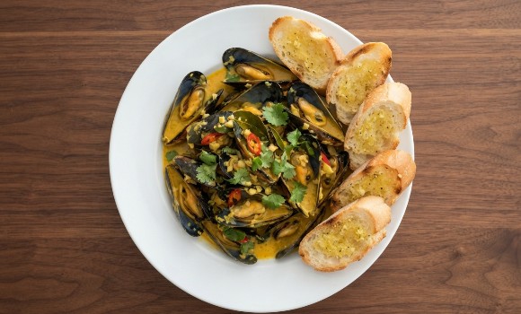 THAI MUSSELS