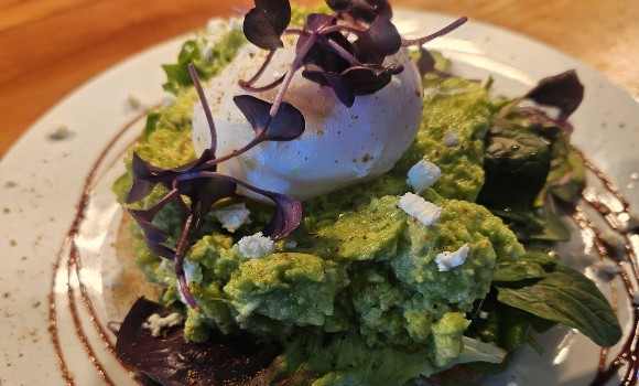 Avo and Feta