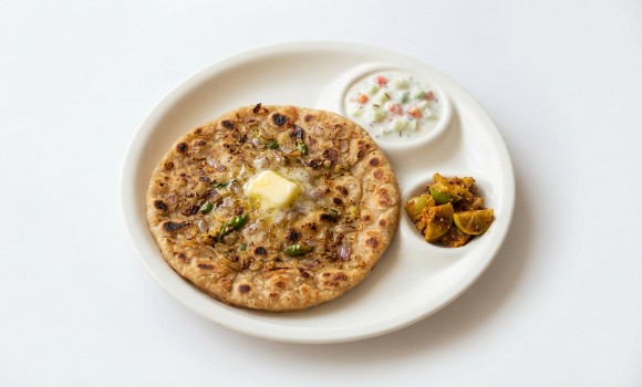 Onion Paratha Combo