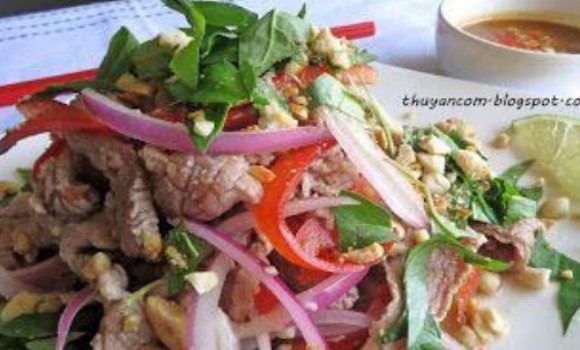  GOI BO TAI CHANH VIET BEEF SALAD(GF,DF)