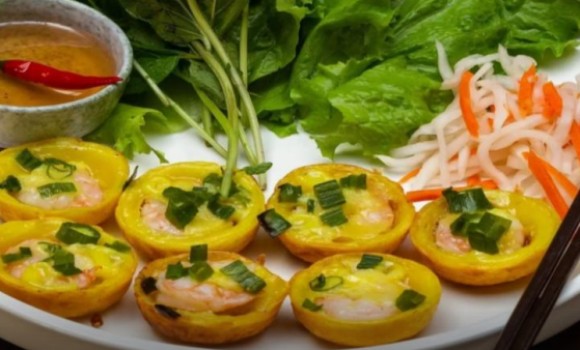 BANH KHOT: VIETNAMESE MINI CAKE