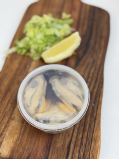 Raw Mussel Pot