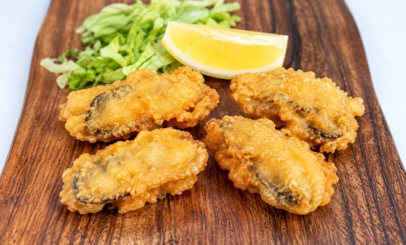 4 BATTERED MUSSELS